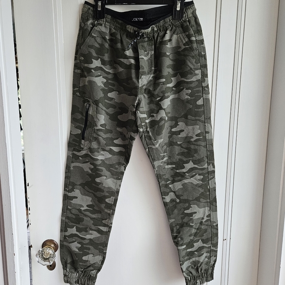 Joe's Boys the lightweight Camo Pants - Picture 12 of 15
